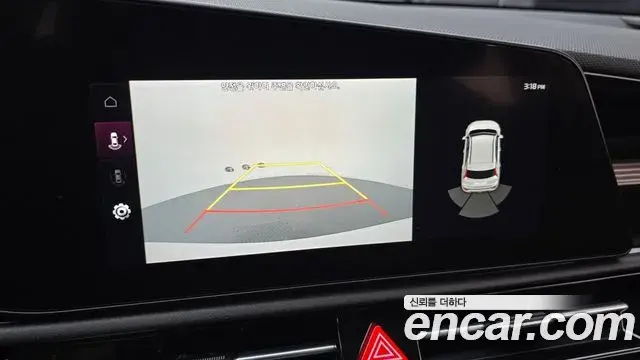 Kia Niro 2022 — ფოტო 16/33