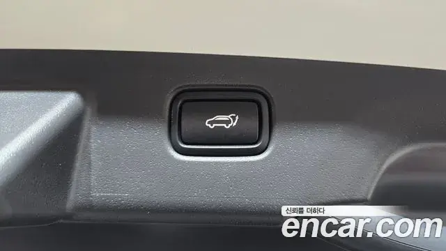Kia Niro 2022 — ფოტო 9/33