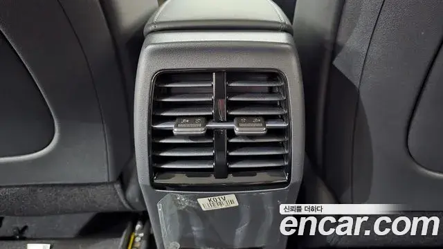 Kia Niro 2022 — ფოტო 26/33