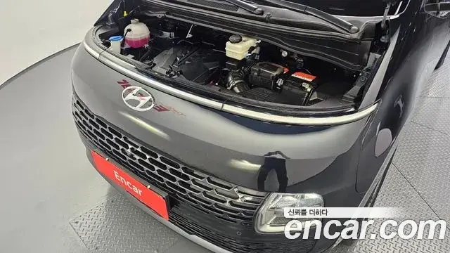 Hyundai Staria 2021 — Фото 6/20