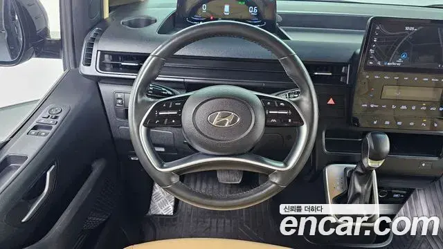 Hyundai Staria 2021 — Фото 13/20