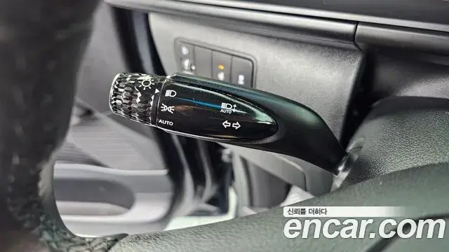 Hyundai Staria 2021 — Фото 18/20
