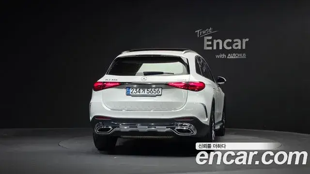 Mercedes-Benz GLC-Class 2023 — Şəkil 29/32
