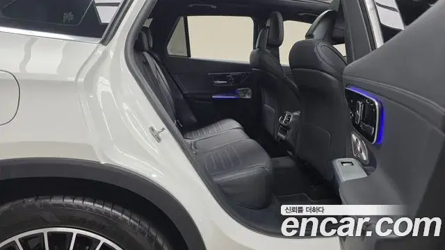 Mercedes-Benz GLC-Class 2023 — Şəkil 11/32