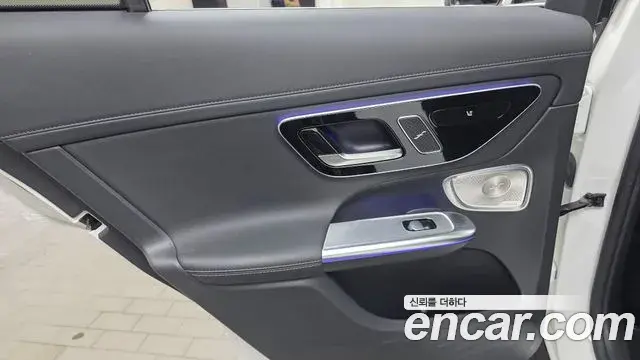 Mercedes-Benz GLC-Class 2023 — Şəkil 27/32