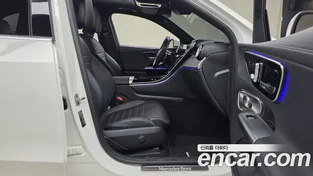 Mercedes-Benz GLC-Class 2023 — Şəkil 18/32