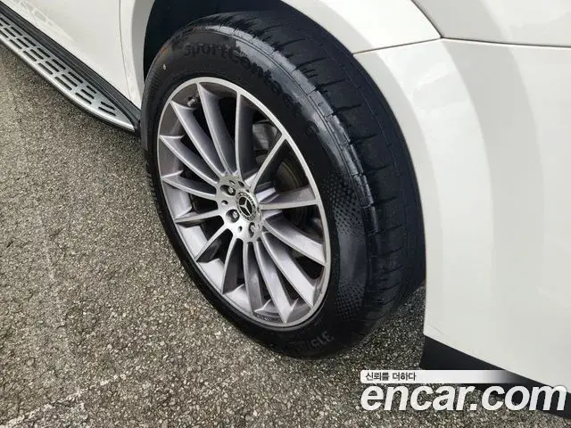 Mercedes-Benz GLE-Class 2023 — Фото 11/20