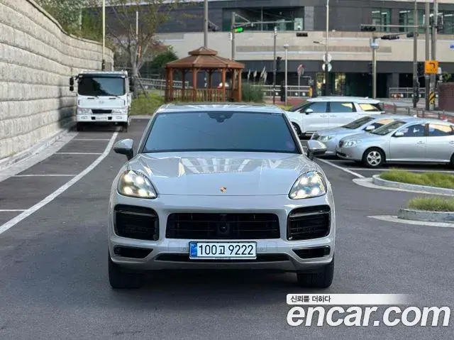 Porsche Cayenne 2021 — Фото 2/20
