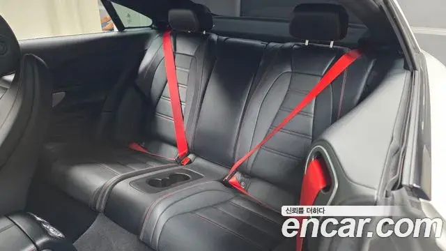 Mercedes-Benz E-Class 2023 — Фото 12/20