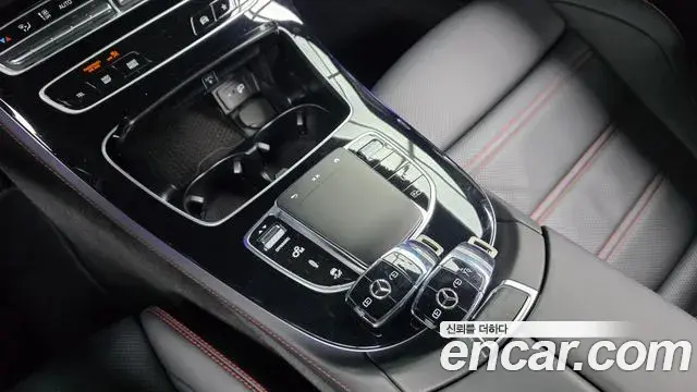 Mercedes-Benz E-Class 2023 — Фото 18/20