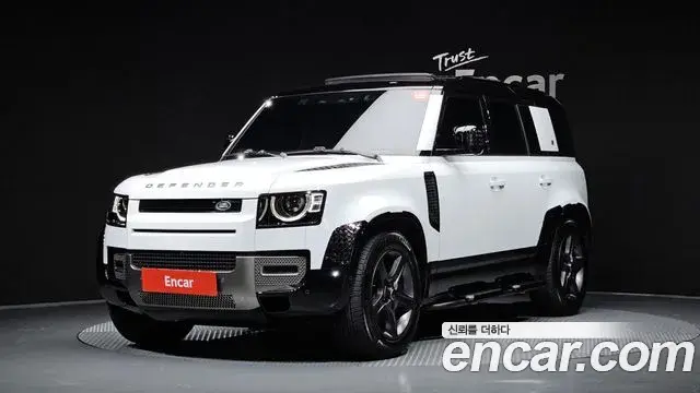 Land Rover Defender 2024 — Фото 9/20