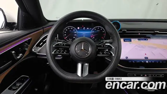 Mercedes-Benz E-Class 2026 — Фото 13/20