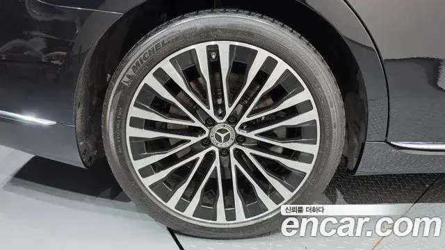Mercedes-Benz S-Class 2021 — Фото 4/20