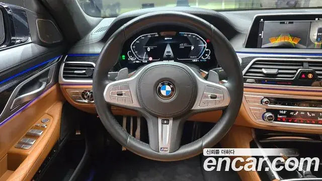 BMW 7 Series 2020 — Фото 13/20