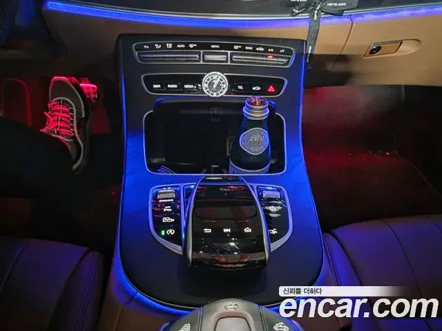 Mercedes-Benz E-Class 2020 — Фото 9/17