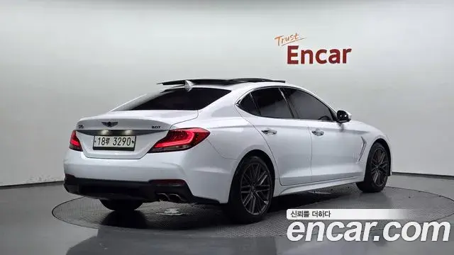 Genesis G70 2018 — Şəkil 11/31