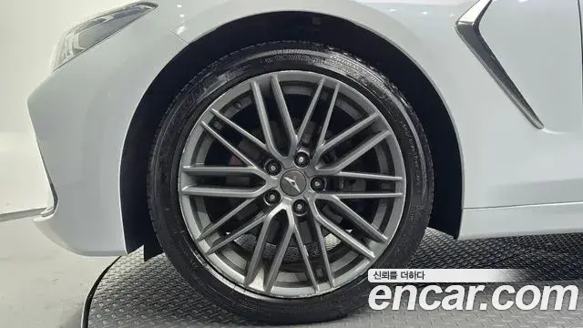Genesis G70 2018 — Şəkil 24/31