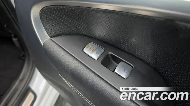 Genesis G70 2018 — Şəkil 9/31
