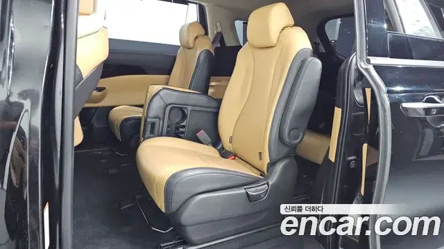 Kia Carnival 2022 — Фото 12/20