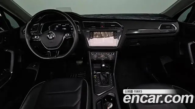 Volkswagen Tiguan Allspace 2020 — Фото 7/20