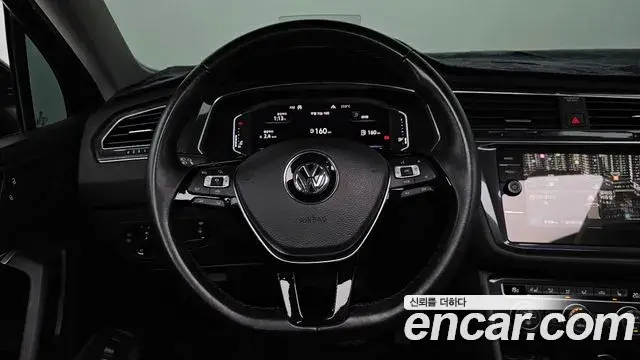Volkswagen Tiguan Allspace 2020 — Фото 13/20