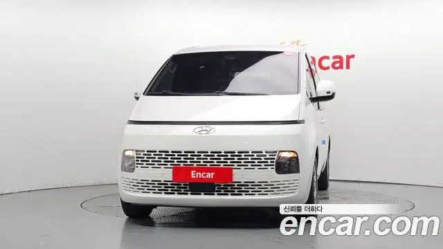 Hyundai Staria 2021 — Фото 3/20
