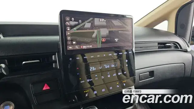 Hyundai Staria 2021 — Фото 12/20