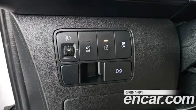 Hyundai Staria 2021 — Фото 19/20