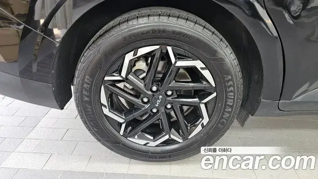 Kia Carnival 2024 — Şəkil 13/36