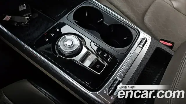 Kia Carnival 2024 — Şəkil 21/36