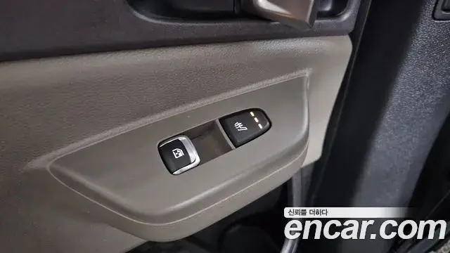 Kia Carnival 2024 — Şəkil 8/36