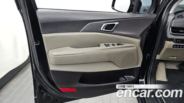 Kia Carnival 2024 — Şəkil 12/36