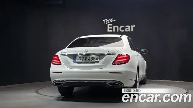 Mercedes-Benz E-Class 2020 — Фото 4/20