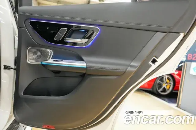Mercedes-Benz GLC-Class 2024 — Фото 17/20