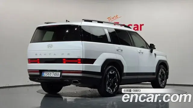 Hyundai Santa Fe 2024 — Фото 1/20