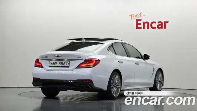 Genesis G70 2019 — Photo 24/37