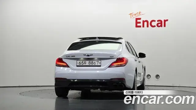 Genesis G70 2019 — Photo 25/37