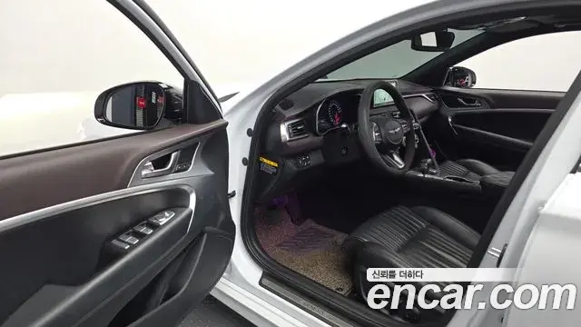 Genesis G70 2019 — Photo 3/37