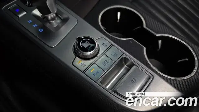 Genesis G70 2019 — Photo 1/37