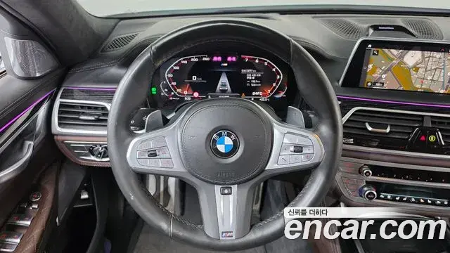 BMW 7 Series 2022 — Фото 14/20
