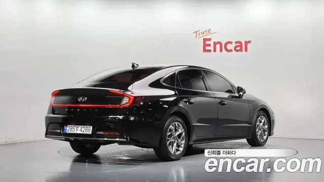 Hyundai Sonata 2021 — Фото 2/20