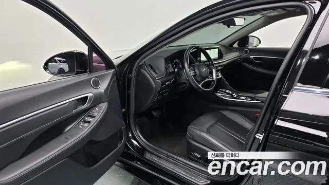 Hyundai Sonata 2021 — Фото 10/20