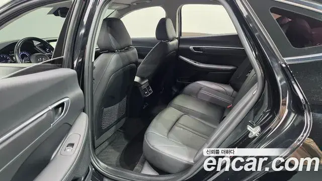 Hyundai Sonata 2021 — Фото 11/20