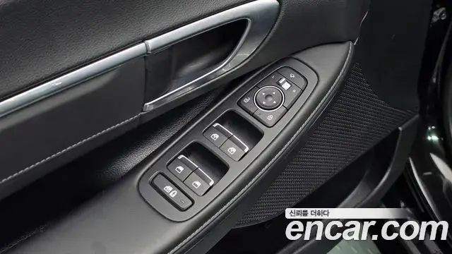 Hyundai Sonata 2021 — Фото 19/20