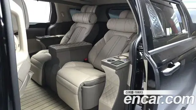 Kia Carnival 2022 — Фото 12/20