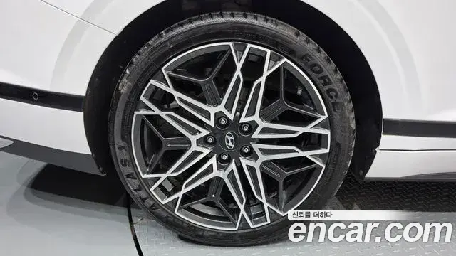 Hyundai Grandeur 2023 — Фото 5/20