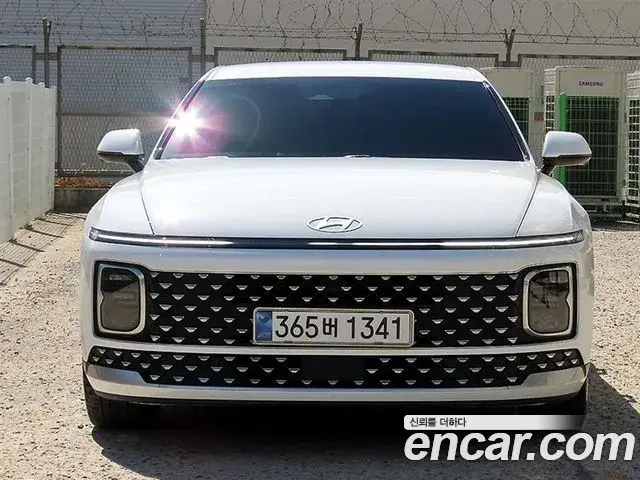 Hyundai Grandeur 2023 — Photo 9/20