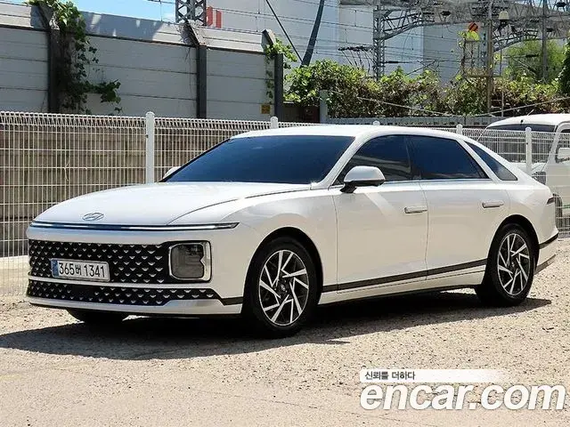 Hyundai Grandeur 2023 — Photo 1/20