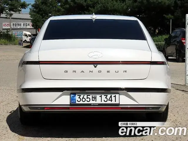 Hyundai Grandeur 2023 — Photo 3/20