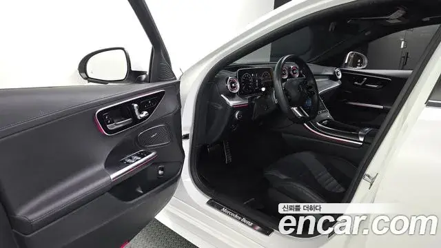 Mercedes-Benz C-Class 2023 — Фото 10/20